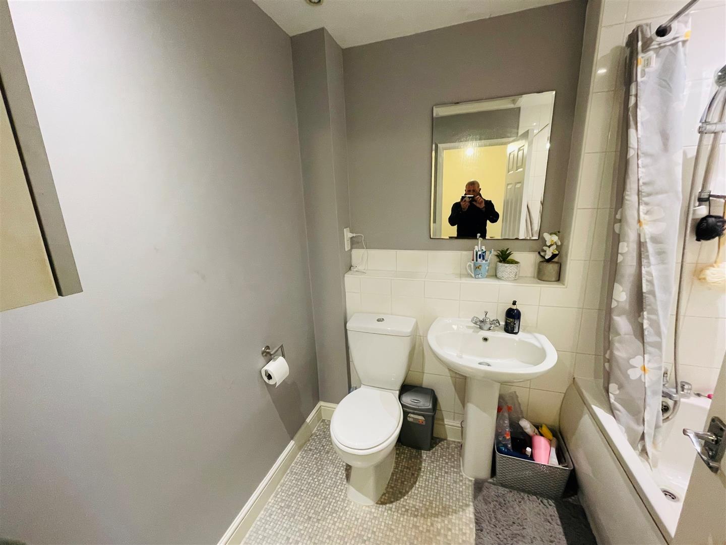 Weavers Croft, Melksham Lock and Key